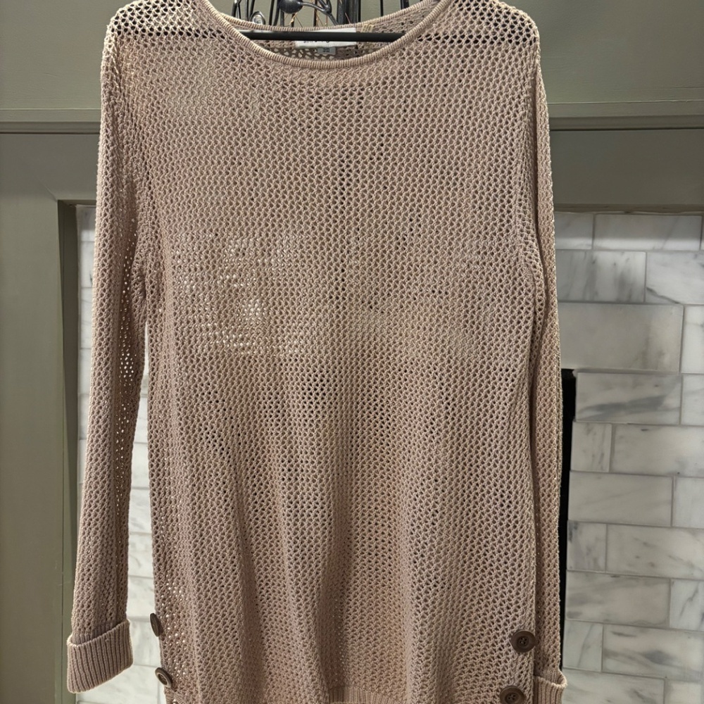 Simply Noelle Taupe Open Knit Sweater Size S/M Button Hem Lightweight - Picture 3 of 4